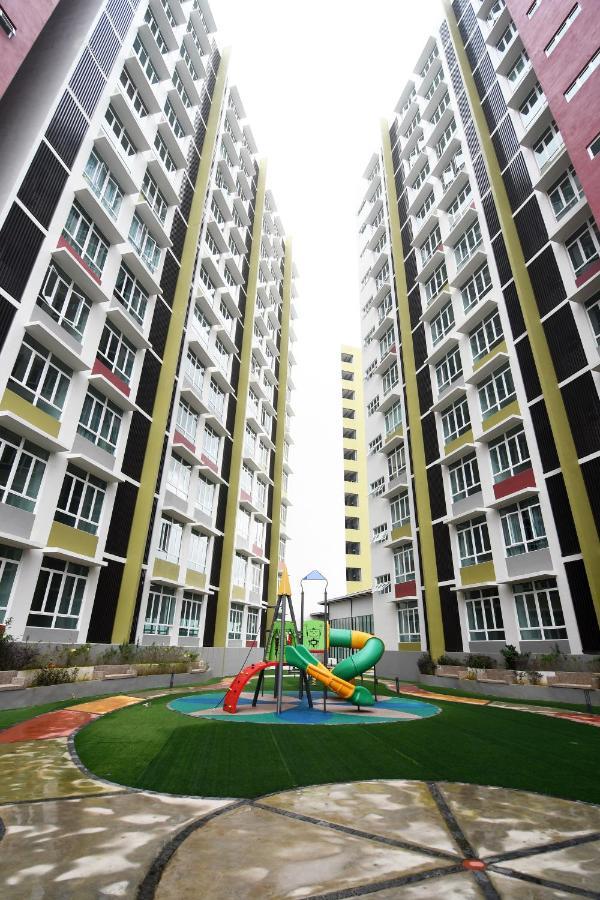 Mahkota Valley Apartment Indera Mahkota Kuantan#Netflix Luaran gambar