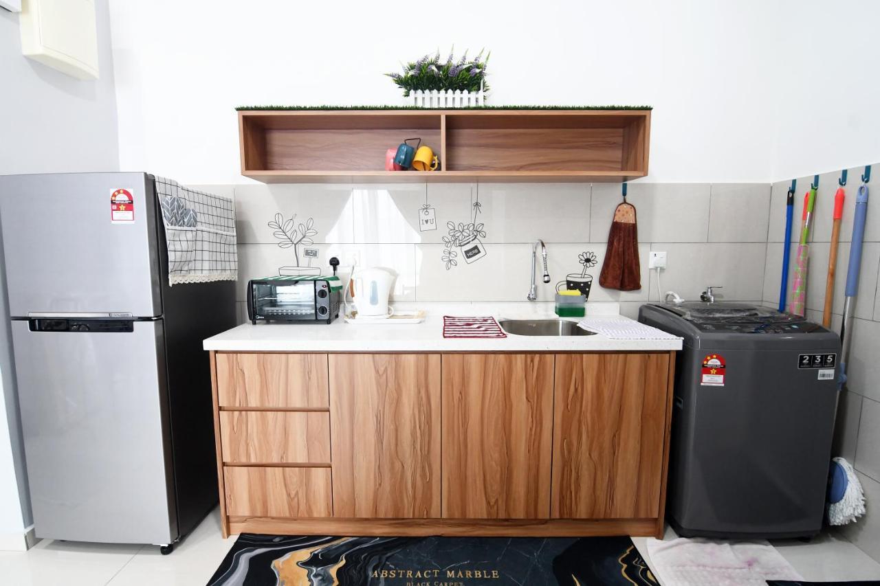 Mahkota Valley Apartment Indera Mahkota Kuantan#Netflix Luaran gambar