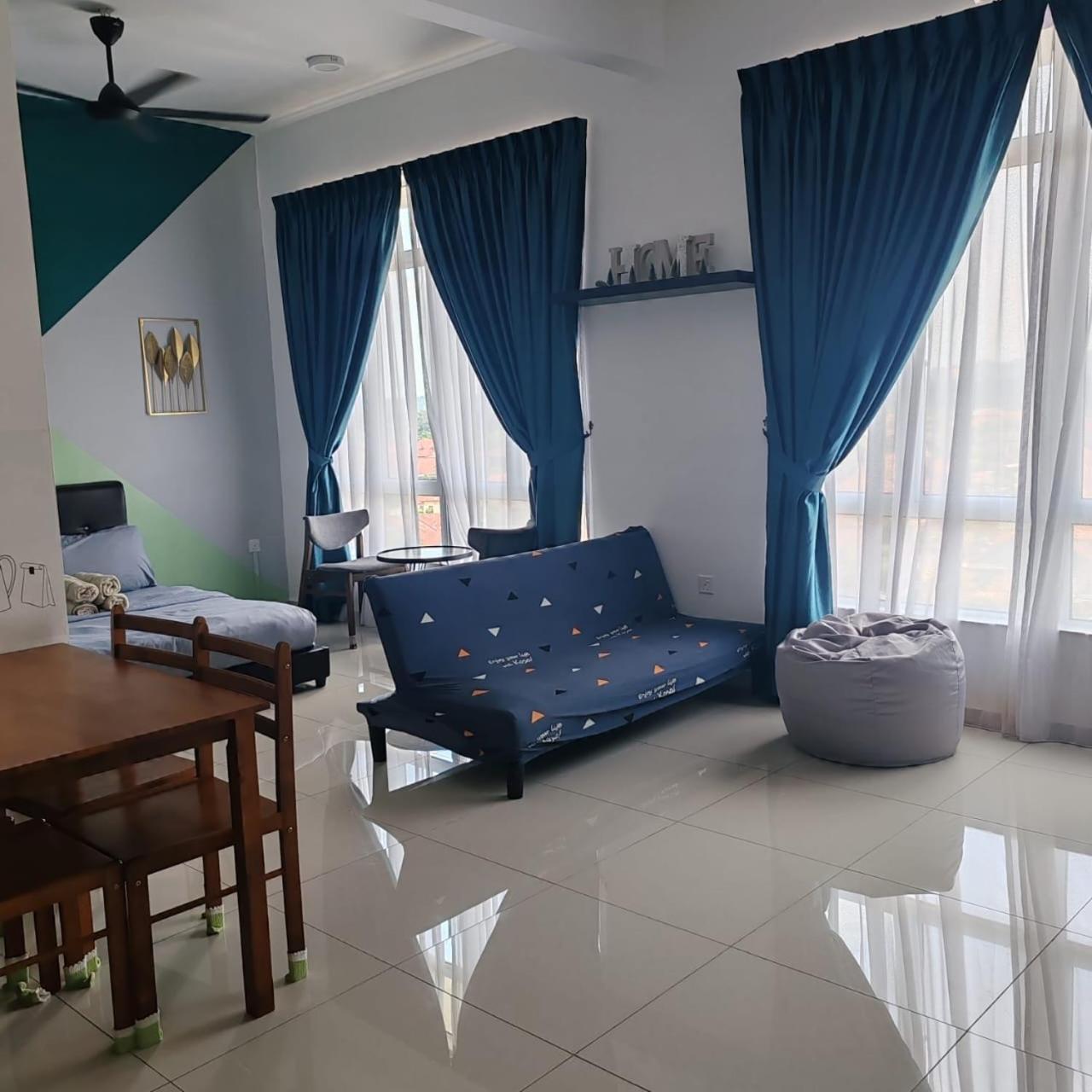 Mahkota Valley Apartment Indera Mahkota Kuantan#Netflix Luaran gambar